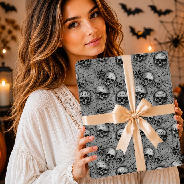Papel De Presente Padrão de Crânio de Terra Rachada Cinza Gótico (Criador carregado)