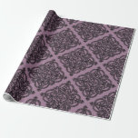 Papel De Presente Padrão de damasco vintage roxo e preto<br><div class="desc">Papel de embrulho com padrão vintage parisiense roxo escuro e preto.</div>