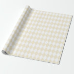 Papel De Presente Padrão de Harlequin bege claro<br><div class="desc">Uma escolha versátil em papel de embrulho, este design apresenta um padrão sutil de bege claro e harlequim branco. Funciona bem em todas as ocasiões: aniversários, casamentos, graduações, chás de fraldas, chás de panela e feriados. Adicione uma fita de ouro para elegância ou uma fita de arrombamento para o encanto...</div>