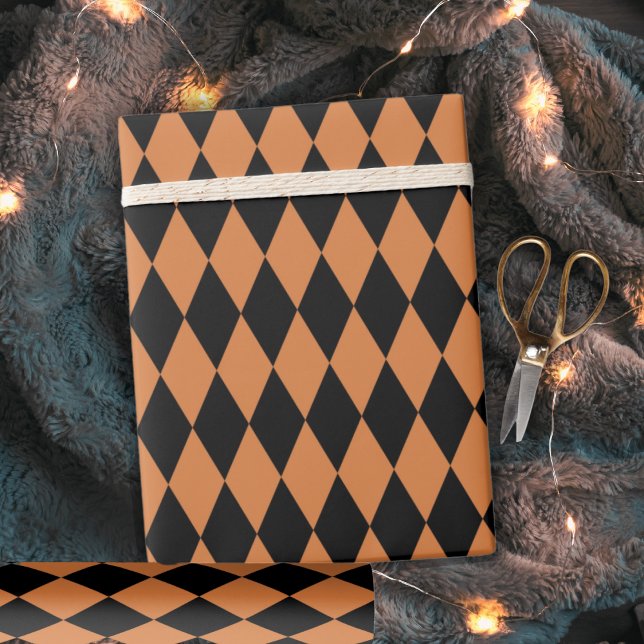 Papel De Presente Padrão de Harlequin de diamante laranja e preto (Orange and Black Diamond Harlequin Pattern Wrapping Paper)