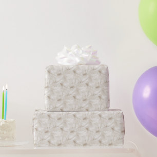 Papel De Presente Padrão de penas bege e branco para noiva 