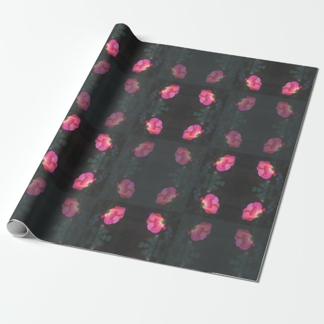 Papel De Presente Padrão de Rosas Cor-de-Rosa (Desenrolado)