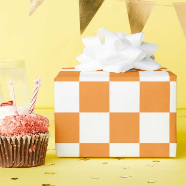 Papel De Presente Padrão de Xadrez Branco Laranja   (Festa de aniversário)