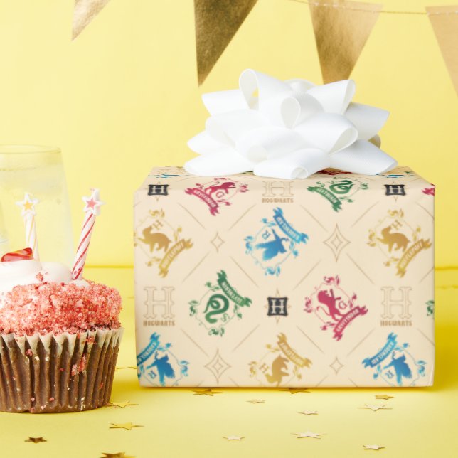Papel De Presente Padrão do Ornamentado HOGWARTS™ House Crests (Festa de aniversário)