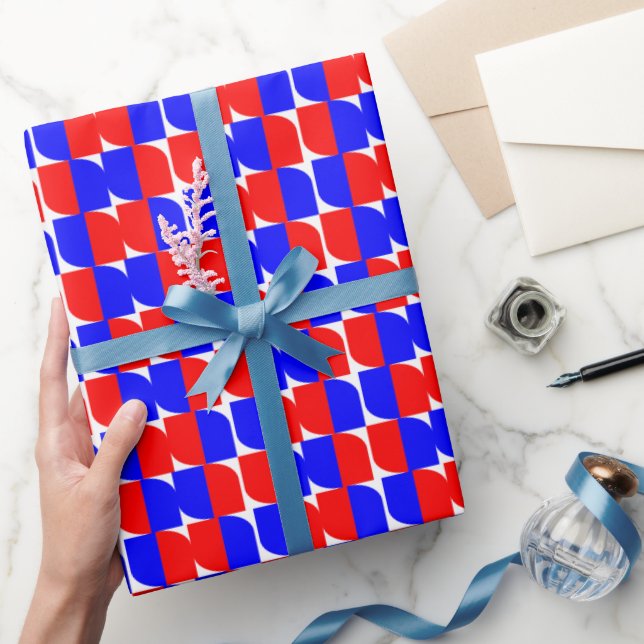 Papel De Presente Padrão Geométrico Vermelho e Azul (Presentear)