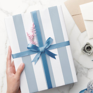 Papel De Presente Padrão Listrado Azul Claro e Branco Elegante