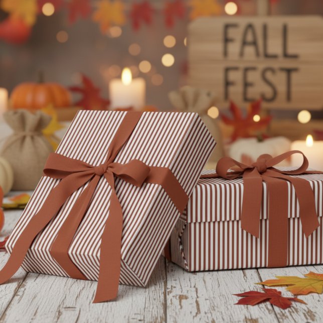 Papel De Presente Padrão Moderno de Stripes de Terracotta (Modern & Classic Terracotta Wrapping Paper. Trendy Navy Blue & White Chic Stripes Pattern for Him.)