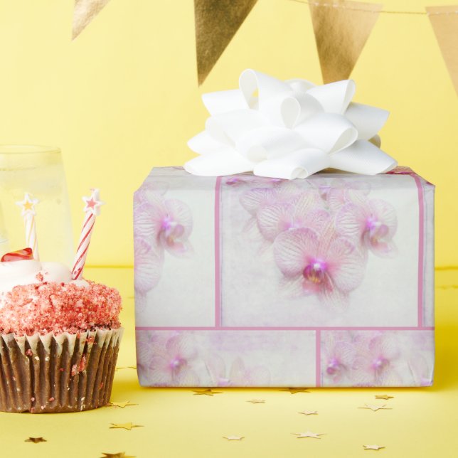 Papel De Presente Padrões de Glóbulos Rosa (Festa de aniversário)