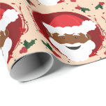 Papel De Presente Papai Noel Brown Skin Tan Red Christmas<br><div class="desc">O Papai Noel embrulha papel de Natal com um padrão de faces de Papai Noel de pele castanha sobre fundo festivo. As decorações menores incluem bagas, folhas, galhos e pontos sagrados. O esquema de cores é vermelho, marrom e bronzeado. Basta escolher seu tamanho, adicioná-lo ao seu carrinho, e ter um...</div>