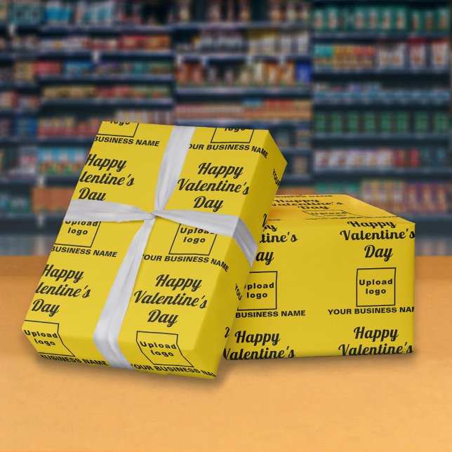 Papel De Presente Papel de enrolamento amarelo do Namorados comercia (Business name and logo with Happy Valentine's Day greeting on yellow wrapping paper in store.)