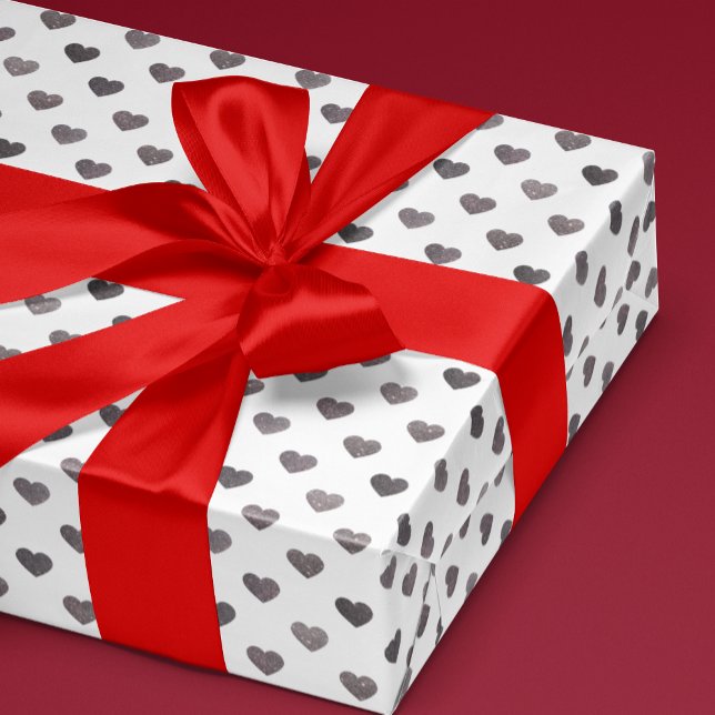 Papel De Presente Papel de enrolamento com Padrão de Coração Minúscu (small silver hearts with a faux glitter texture on white gift wrap for Valentine's Day gifting)