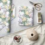 Papel De Presente Papel de enrolamento de Rosas de Pastel<br><div class="desc">Um Bonito Pastel Floral De Rosas Rosa,  Amarelo e Violeta Perfeito Para Qualquer Presente Ocasional</div>