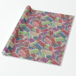 Papel De Presente PAPEL DE ENVOLVIMENTO PARA O PRESENTE DE Natal<br><div class="desc">Doces de Natal de cada vez, os doces do duro eram criados em várias cores e voltas e voltas como os doces reais. Os doces foram então misturados para criar um padrão de fundo alheio. Várias cores de doces estão incluídas em um fundo verde-claro. A coordenação dos presentes do Zazzle...</div>