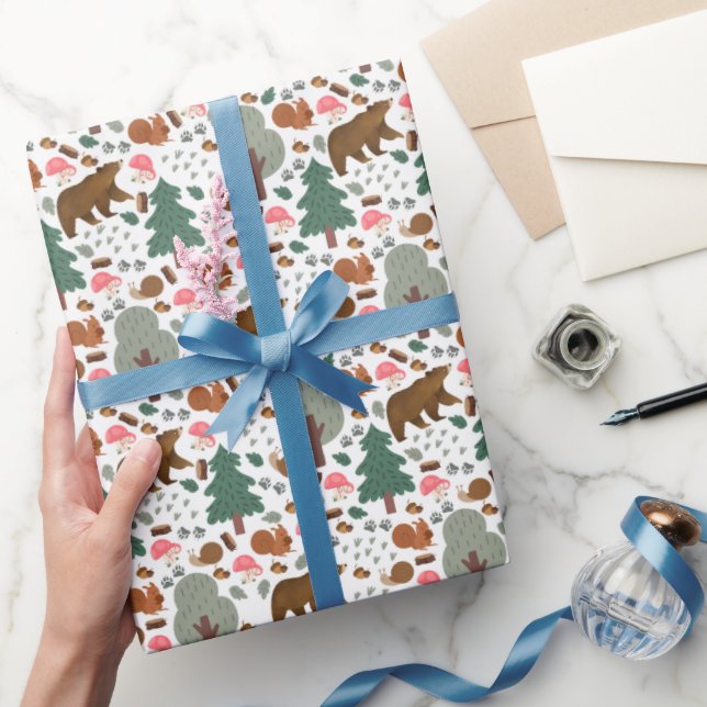 Papel De Presente Passear pela floresta em branco (Presentear)