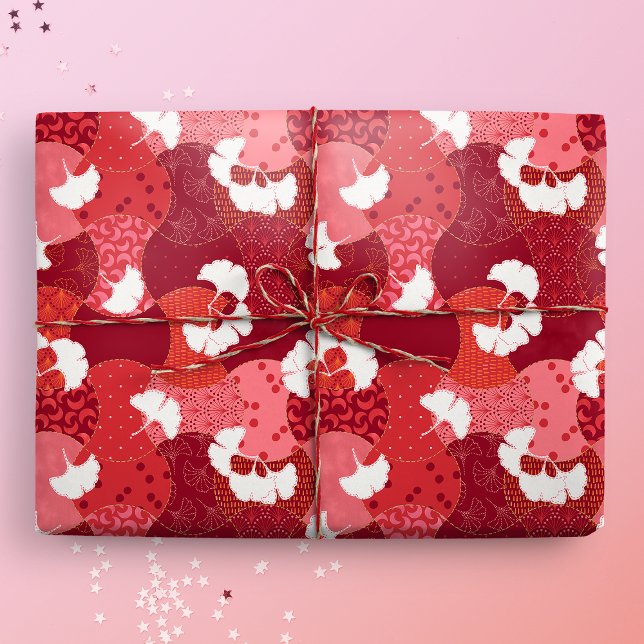Papel De Presente Patchwork Red Ginkgo do Padrão Kimono (Ginkgo Patchwork Gift Mockup)