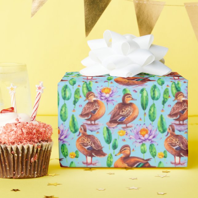 Papel De Presente Patos De Teal De Asas Azuis Num Padrão Marsh (Festa de aniversário)