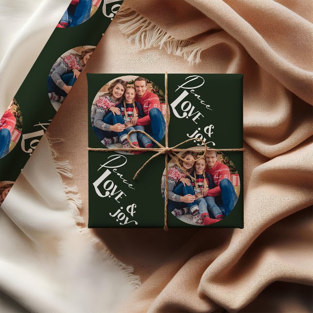 Papel De Presente Paz Amor Joy Elegante Lettering Foto Verde (Photo wrapping paper - peace love & joy)
