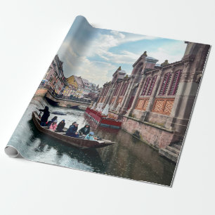 Papel De Presente Pequeno Barco do Rio Veneza