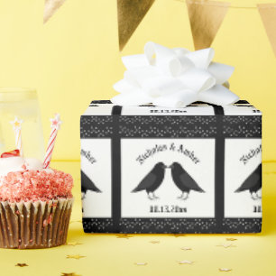 Papel De Presente Personalização do Casamento Gótico Beijando Ravens