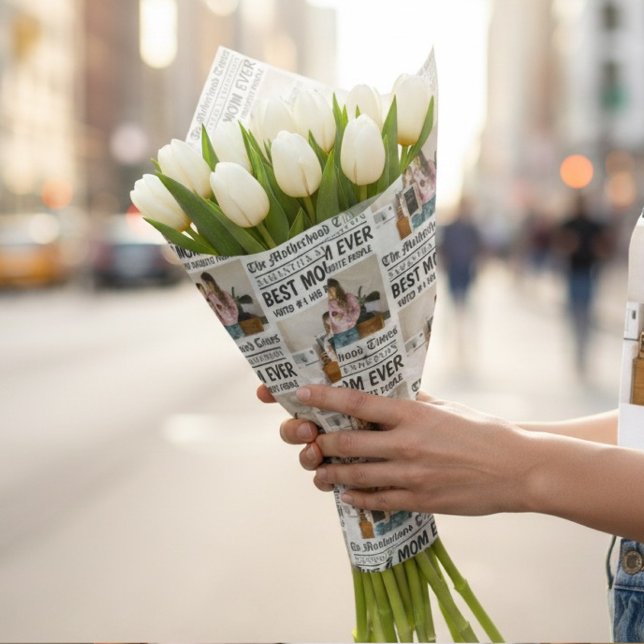 Papel De Presente Personalized Mother’s Day Newspaper (Criador carregado)