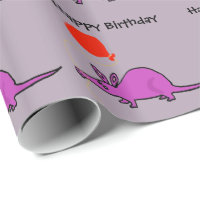 Porco-da-terra roxo engraçado com balão alaranjado