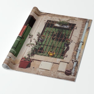 PAPEL DE PRESENTE PORTA DE MADEIRA VERDE COM PLANTA VERDE