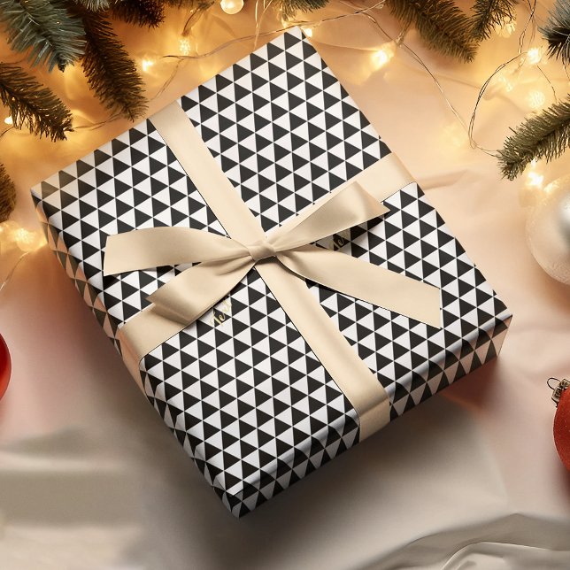 Papel De Presente Presente de Aniversário Dourado Padrão Branco Pret (Modern Black White Pattern Gold Text Birthday Gift Wrapping Paper)