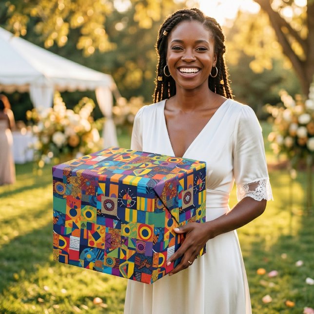 Papel De Presente Presente Geométrico Abstrato Africano Americano em (Abstract Geometric Patchwork African American Gift Wrapping Paper)