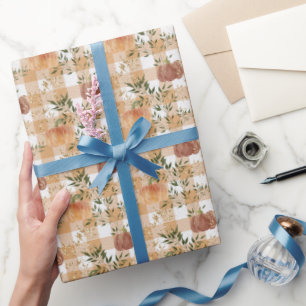 Papel De Presente Pumpkins sobre o papel de enrolamento dos cheques 