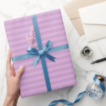 Papel De Presente Púrpura Leve e Cinzas Roxos<br><div class="desc">Adicione um toque doce e charmoso aos seus presentes com este papel de enrolar Linho e Cinza Roxo. Perfeito para aniversários,  chás de fraldas,  casamentos,  e muito mais,  seu clássico design listrado faz cada presente parecer encantador e festivo.</div>
