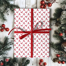 Red Holly Berry minimalista no Natal branco