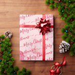Papel De Presente Red Personalised Felry Christmas Script Floral Wra<br><div class="desc">O papel de embrulho de presente de Natal personalizou seu próprio script vermelho moderno "Feliz Natal" sobre fundo floral cor-de-água rosa-claro.</div>