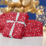 Papel De Presente Retro Red Christmas<br><div class="desc">Papel de embrulho de Natal único,  moderno e retrocedido,  com ornamentos de árvores brancas e pretas,  desenhados à mão.</div>