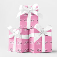 Rico preto e branco, monograma cor-de-rosa