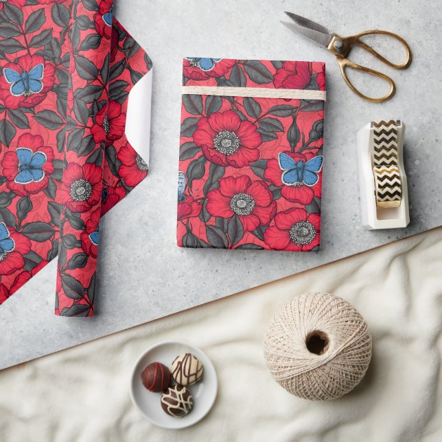 Papel De Presente Rosa de cão e borboletas em vermelho e azul (Artesanato)