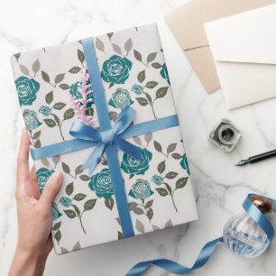 Papel De Presente Rosas Desenhadas Em Azuis e Verdes Suaves Espalhad