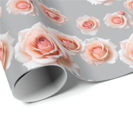 Papel De Presente Rosas em tons de pêssego e coral espalhadas