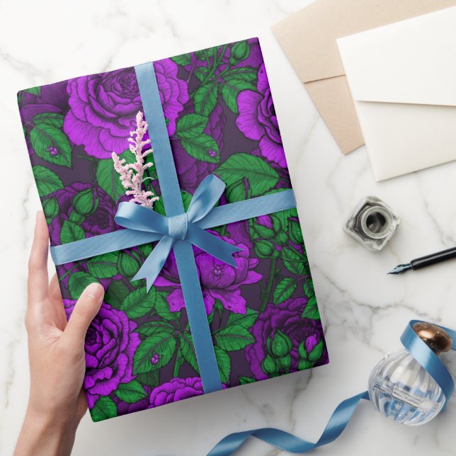 Papel De Presente Rosas roxas (Presentear)