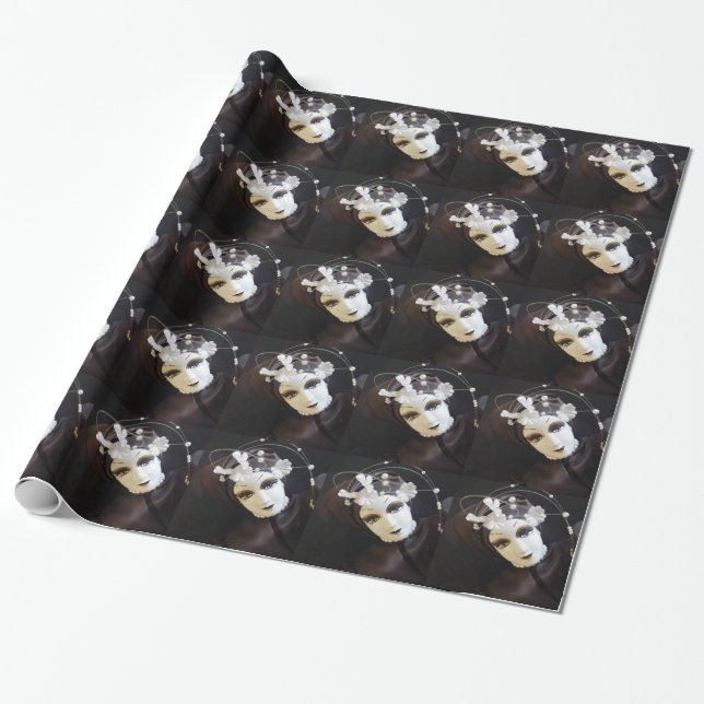 Papel De Presente Rosto de Boneca Assustadora (Desenrolado)