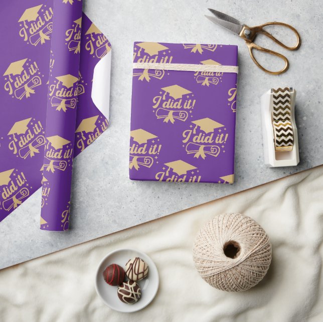 Papel De Presente Roxo e Dourado escrito  Eu consegui Graduação (Artesanato)