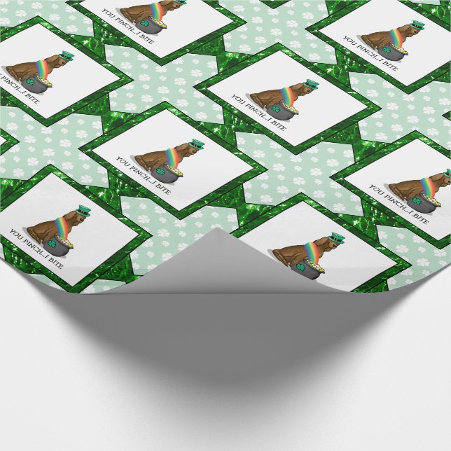 Papel De Presente Rua. O Cachorro Irlandês do Dia de Patrick (vermel (Ponta)
