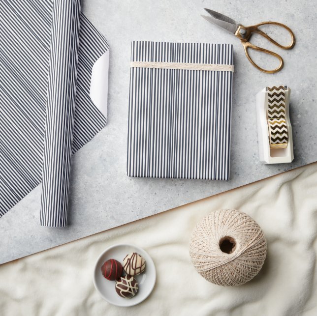 Papel De Presente Sophisticated Navy Blue Striped Minimalist (Artesanato)