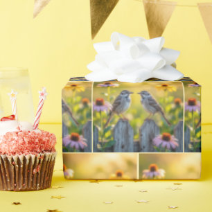 Papel De Presente Sparrows Emitido Na Cerca De Picket