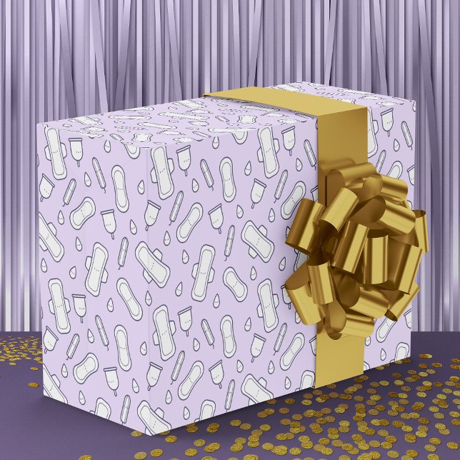Papel De Presente Tampão Púrpura Púrpura do Pastel do Primeiro Perío (Mockup of wrapping paper on a box in a purple party room.)