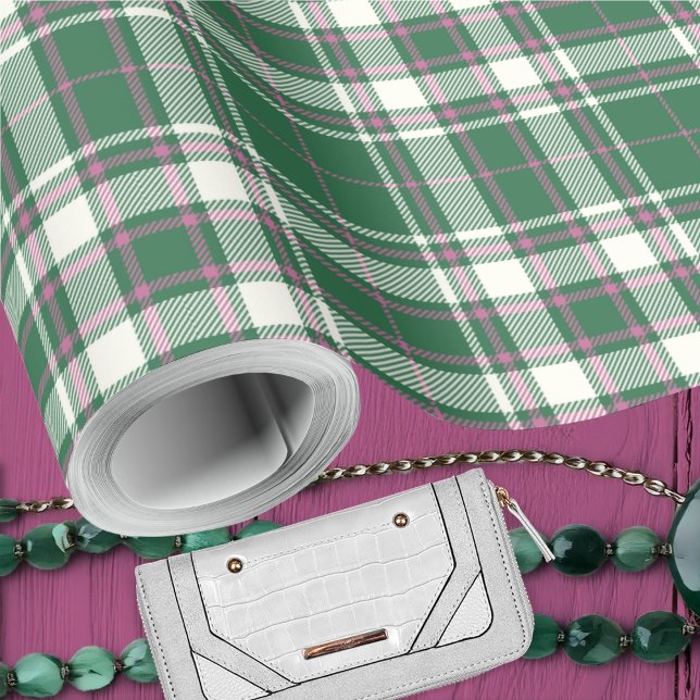 Papel De Presente Tartan - Esmeralda Verde-Ivory-Rosa Rosa (Tartan - Emerald Green-Ivory-Rose Pink Wrapping Paper by Leapfroglisics Shop)