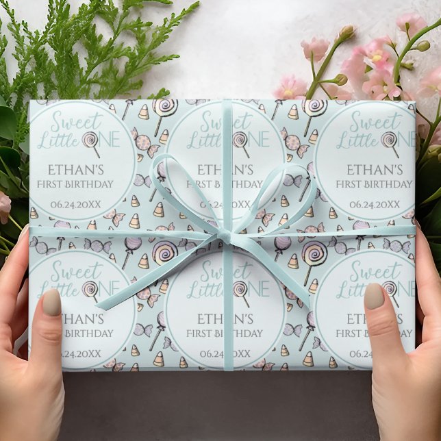 Papel De Presente Tema do doce primeiro aniversario azul (Sweet Little One Babys First Birthday Blue Candy Theme Gift Wrap. Cute Hand Drawn Candies Lollipops)