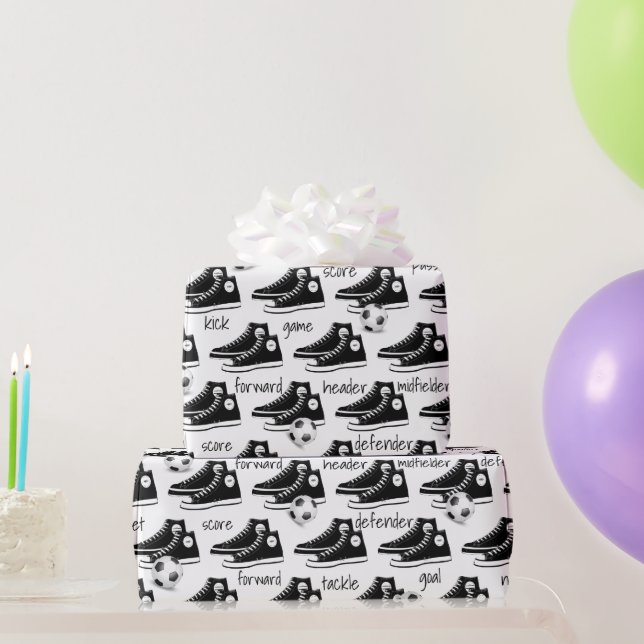 Papel De Presente Tênis Preto com Bola de Futebol  (Presentes para festas)