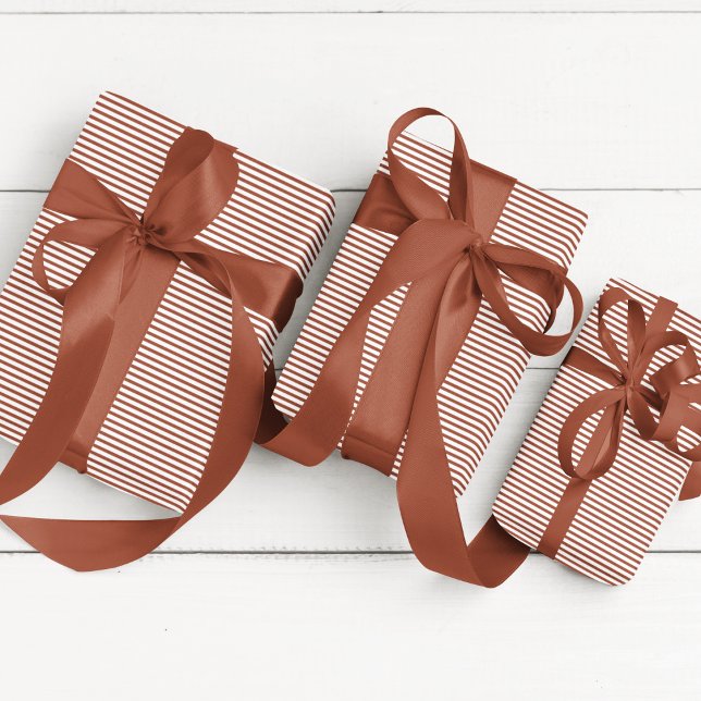 Papel De Presente Terracotta Thin Striped Elegante (Elegant Striped Terracotta and White Wrapping Paper. Chic Fall Color, Ideal for Autumn Birthday)