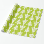 Papel De Presente Teste padrão moderno das árvores do verde e do<br><div class="desc">Um teste padrão bonito,  à moda e elegante das árvores do White Christmas em um fundo verde. O verde e o teste padrão das listras das árvores do White Christmas adicionam um toque moderno a seus presentes festivos.</div>