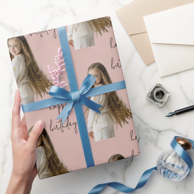 Papel De Presente Texto e foto de Aniversário Personalizado e Rosa d (Presentear)